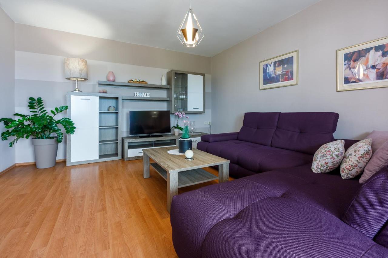 Apartments Hana Crikvenica Luaran gambar